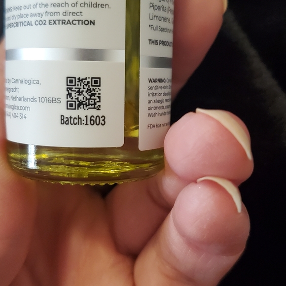 SOLD. Cannalogica facial hydration oil - Picture 3 of 8